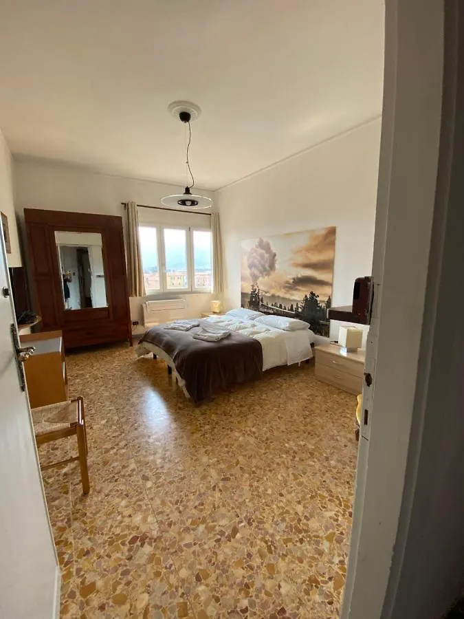 B&B Del viaggiatore Sarzana 0*,