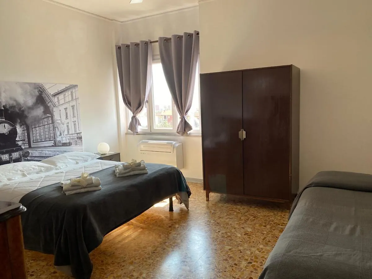 Bed & Breakfast B&B Del viaggiatore Sarzana
